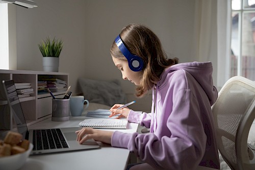teen_remote_learning.jpg