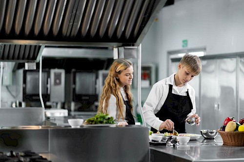 students_are_learning_to_cook-1.jpg